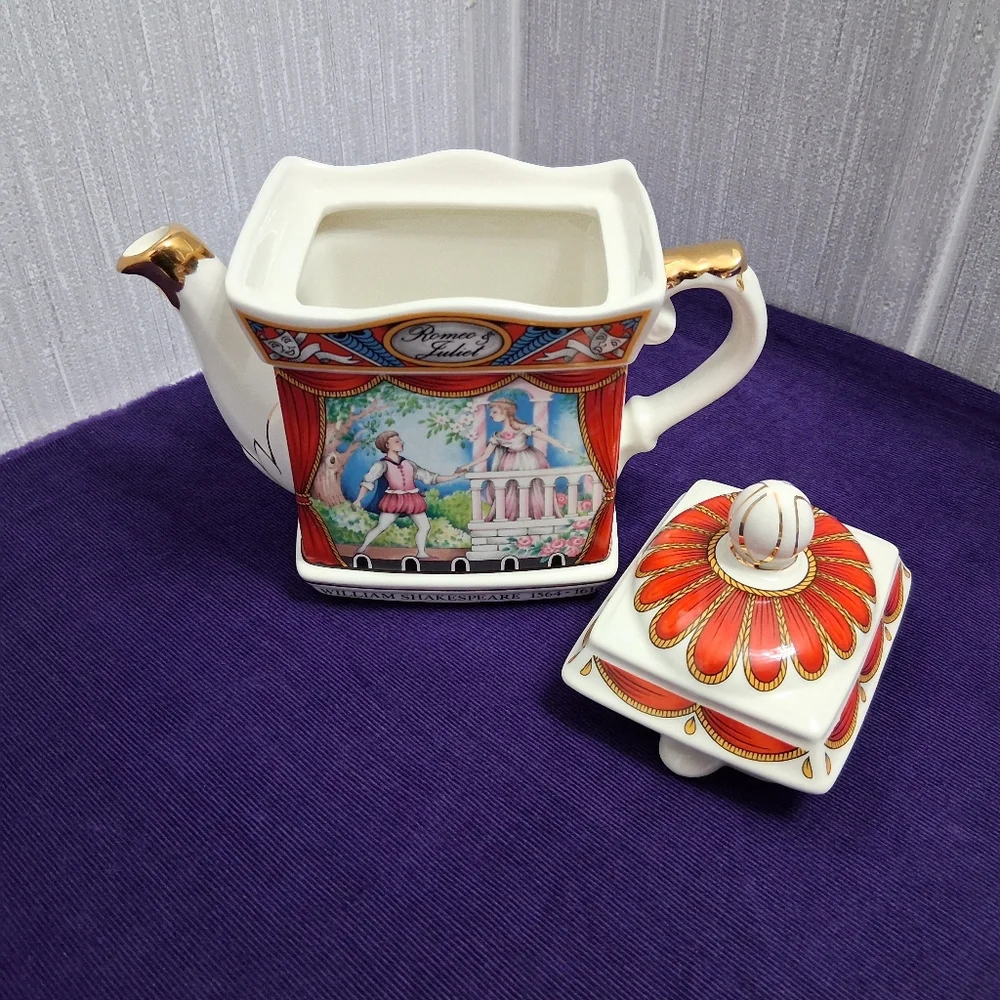 Sadler England Romeo And Juliet Porcelain Tea Pot
